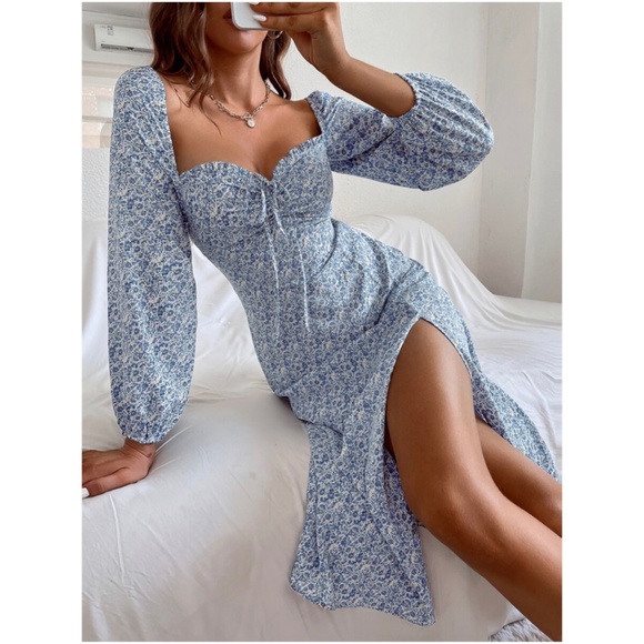 Bellanblue Dresses & Skirts - Boho Blue Floral Print Sweetheart Neck Slit Midi Dress
